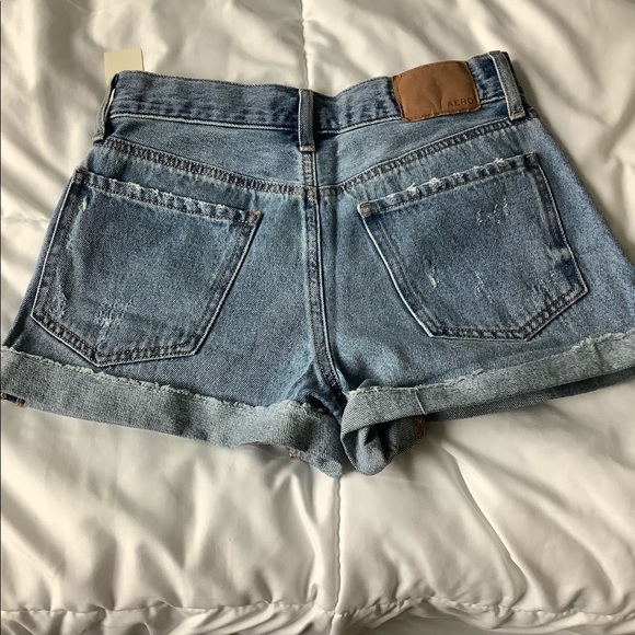 Brand New! Aeropostale Mom Jean shorts - Picture 4 of 6